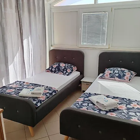 Apartment Kovacicek 6 *